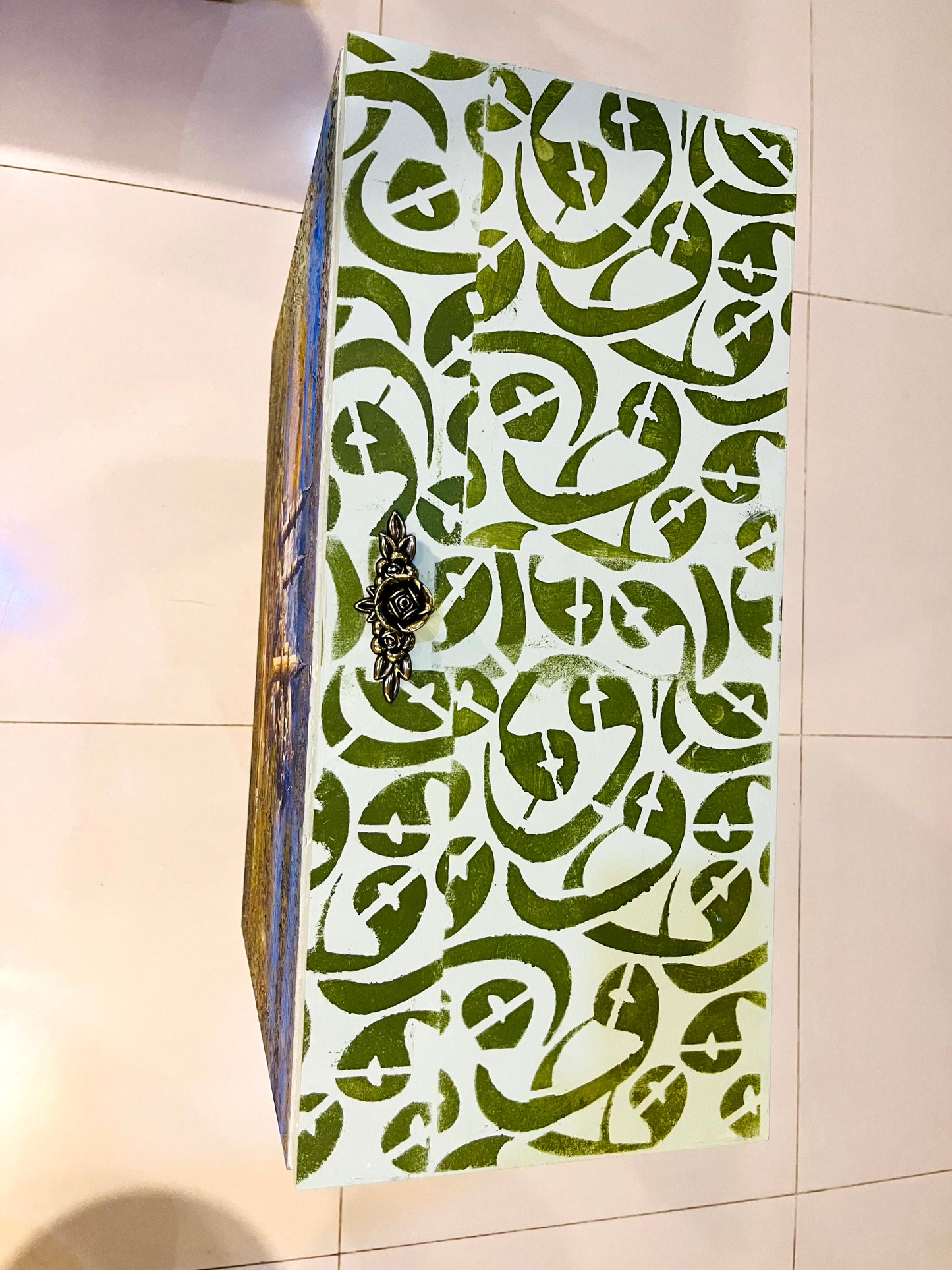 Handmade Prayer Stand - Mosque art Prayer Mat Storage