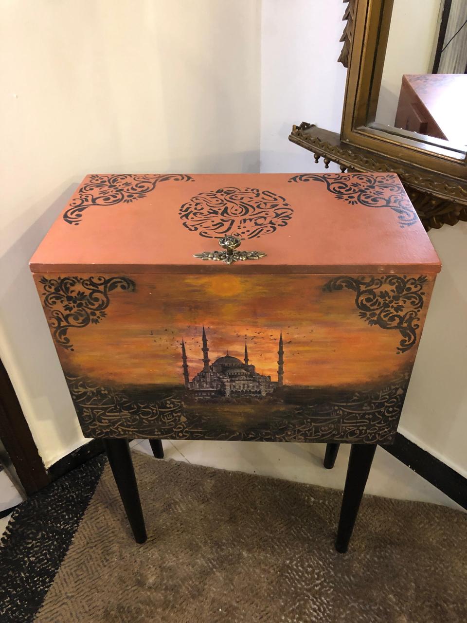 Handmade Prayer Stand - With Brown Mosque Art