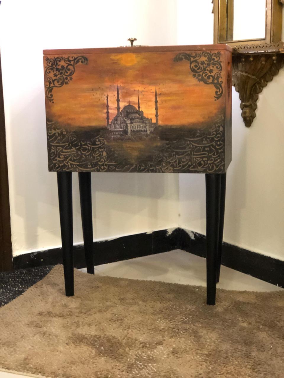 Handmade Prayer Stand - With Brown Mosque Art